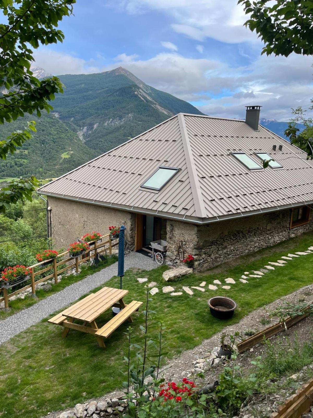Le Couleau Bed & Breakfast Chateauroux-les-Alpes Eksteriør bilde